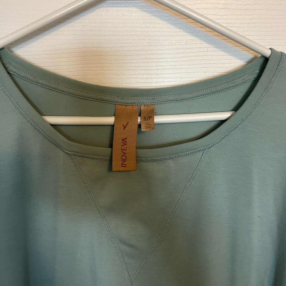 Women's Green Long Sleeve Top - Picture 3 of 3